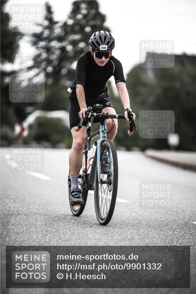 21.06.2026 - 29. Vierlanden-Triathlon H.Heesch http://msf.ph/oto/9901332 21.06.2026 09:30:56 Radfahren 238 meine-sportfotos.de