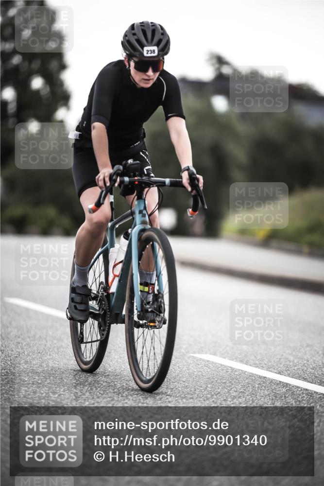 21.06.2026 - 29. Vierlanden-Triathlon H.Heesch http://msf.ph/oto/9901340 21.06.2026 09:30:56 Radfahren 238 meine-sportfotos.de