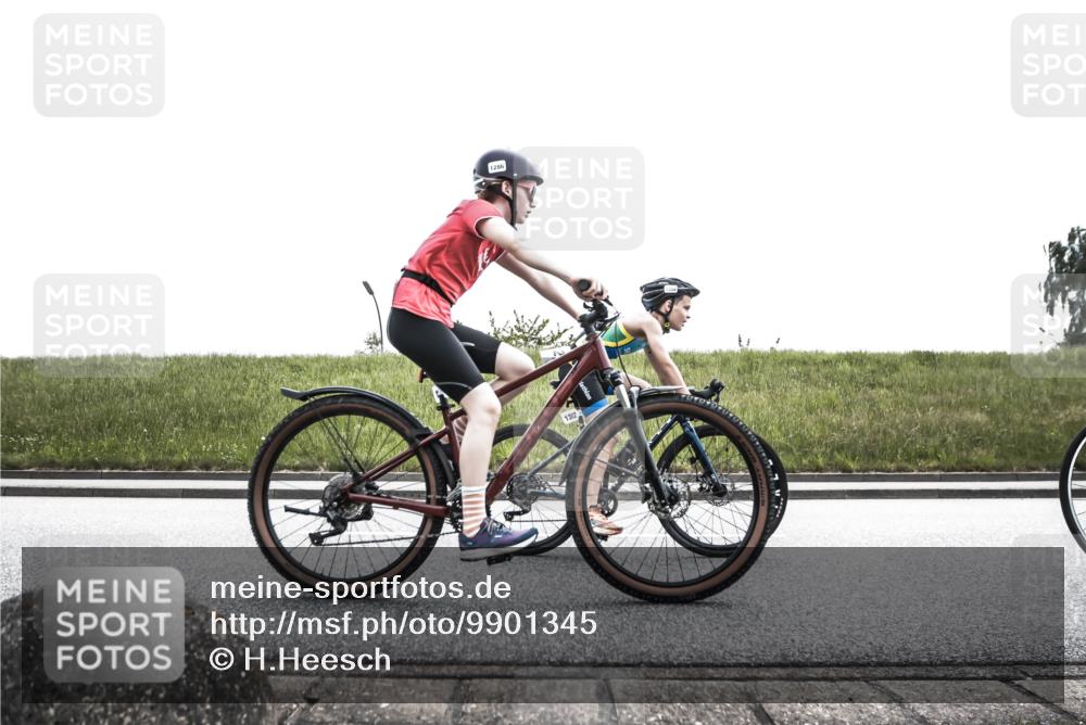 21.06.2026 - 29. Vierlanden-Triathlon H.Heesch http://msf.ph/oto/9901345 21.06.2026 14:57:06 Radfahren 1302, 1322, 1334 meine-sportfotos.de