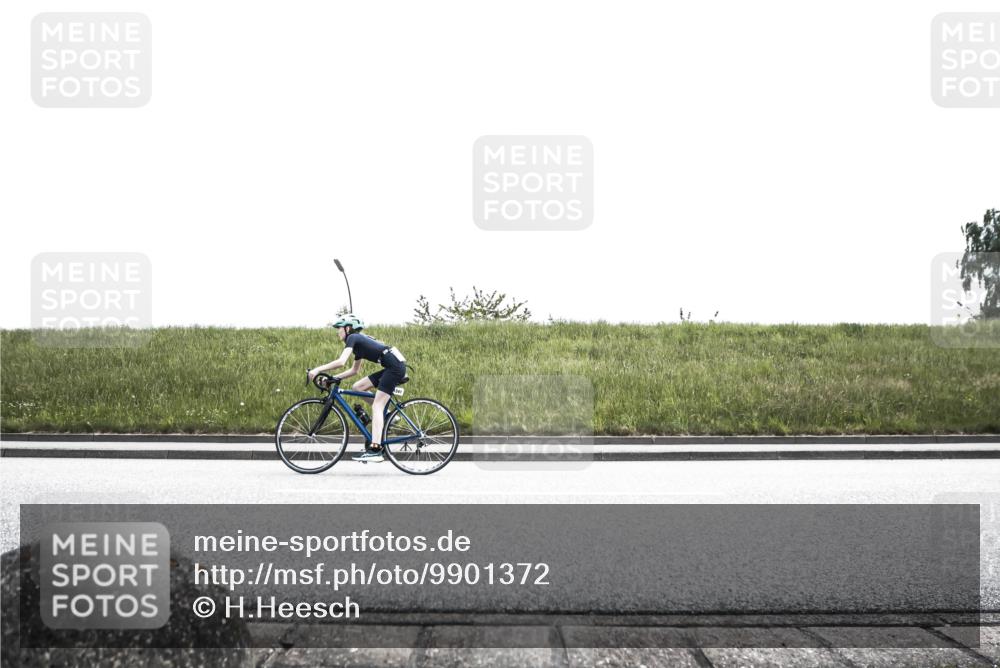 21.06.2026 - 29. Vierlanden-Triathlon H.Heesch http://msf.ph/oto/9901372 21.06.2026 14:57:26 Radfahren  meine-sportfotos.de