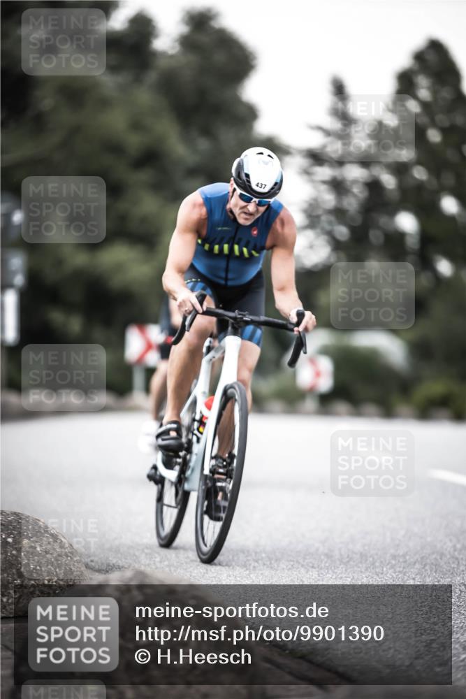 21.06.2026 - 29. Vierlanden-Triathlon H.Heesch http://msf.ph/oto/9901390 21.06.2026 10:11:38 Radfahren 100, 179, 198, 420, 437, 1353 meine-sportfotos.de