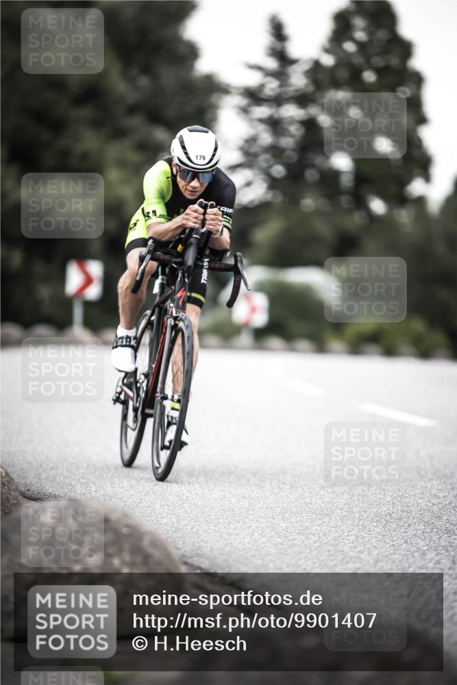 21.06.2026 - 29. Vierlanden-Triathlon H.Heesch http://msf.ph/oto/9901407 21.06.2026 10:11:41 Radfahren 100, 179, 420, 437, 1353 meine-sportfotos.de