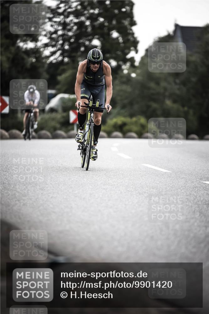 21.06.2026 - 29. Vierlanden-Triathlon H.Heesch http://msf.ph/oto/9901420 21.06.2026 09:32:08 Radfahren 48, 131, 175, 205, 220, 275 meine-sportfotos.de