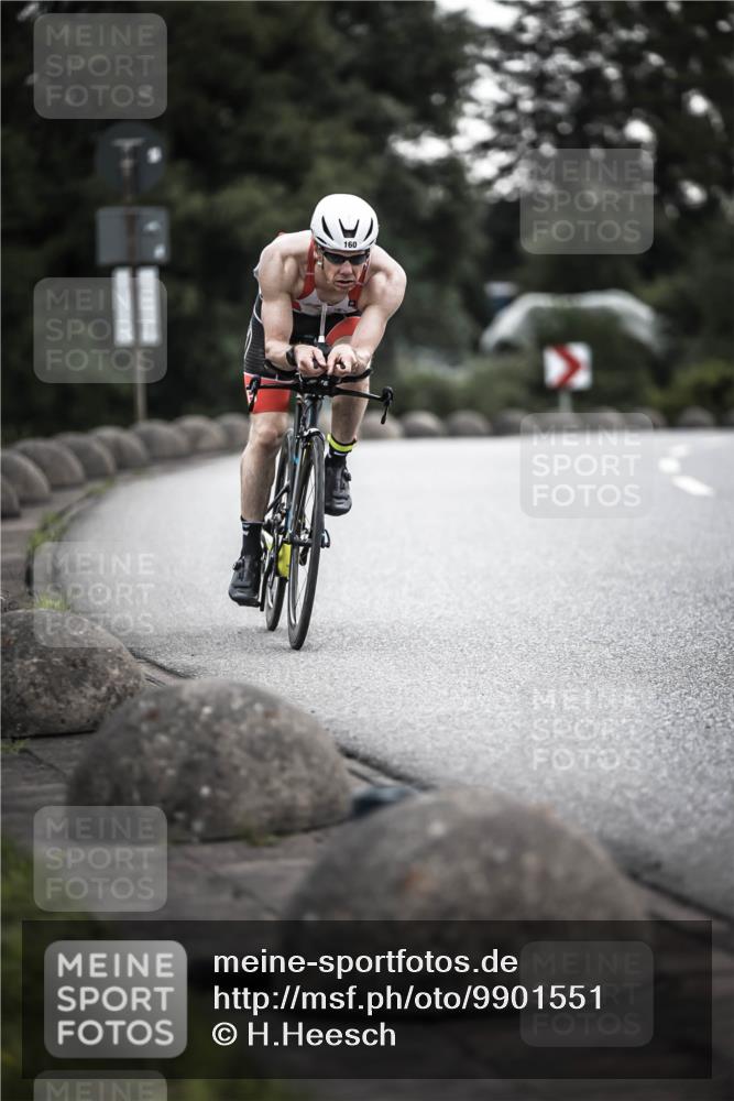 21.06.2026 - 29. Vierlanden-Triathlon H.Heesch http://msf.ph/oto/9901551 21.06.2026 09:34:48 Radfahren 26, 81, 160 meine-sportfotos.de