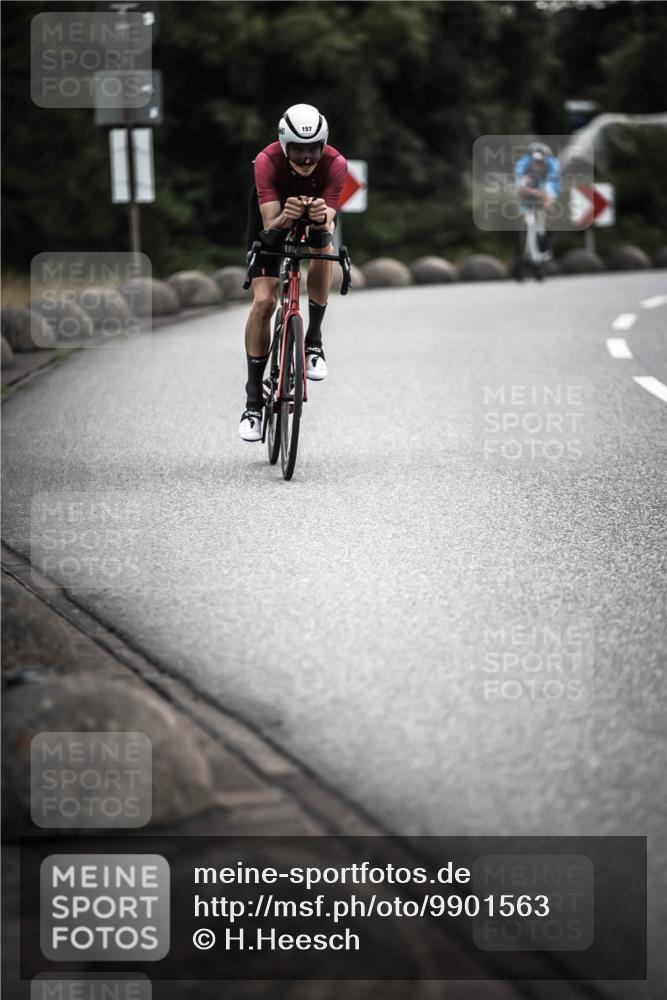 21.06.2026 - 29. Vierlanden-Triathlon H.Heesch http://msf.ph/oto/9901563 21.06.2026 09:35:33 Radfahren 9, 139, 157, 179 meine-sportfotos.de