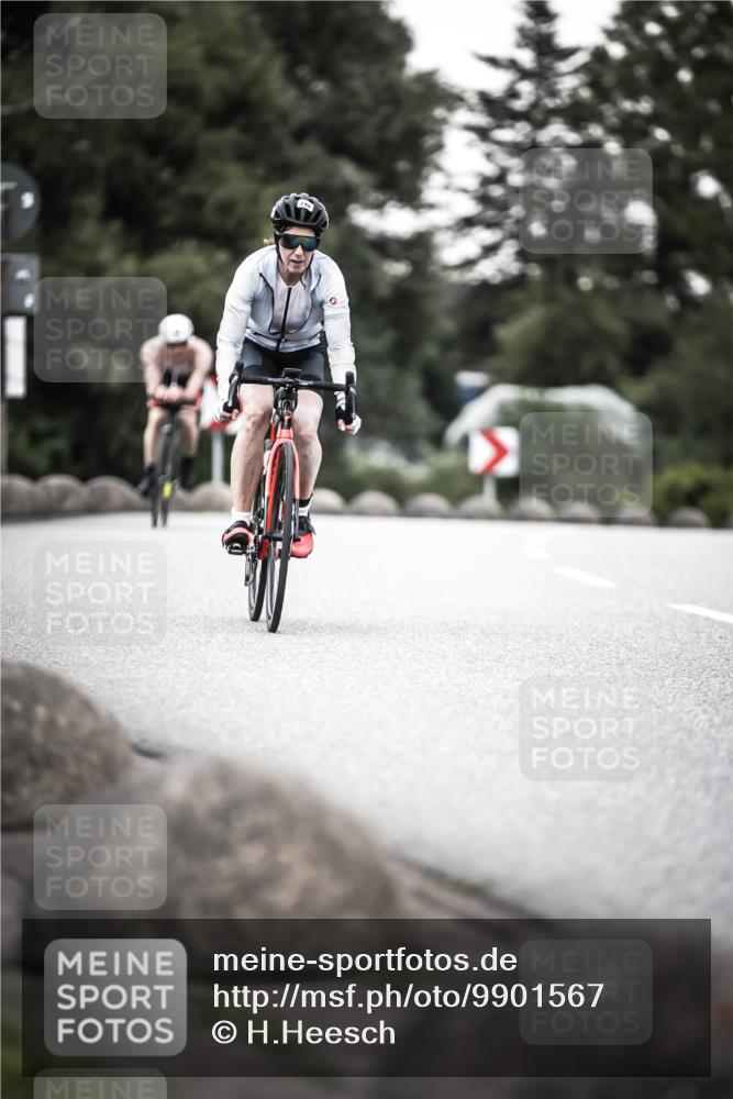 21.06.2026 - 29. Vierlanden-Triathlon H.Heesch http://msf.ph/oto/9901567 21.06.2026 10:12:02 Radfahren 115, 160, 205, 248 meine-sportfotos.de