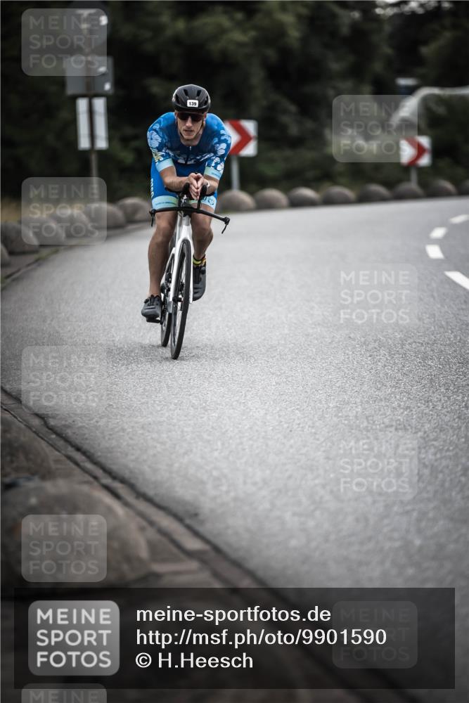 21.06.2026 - 29. Vierlanden-Triathlon H.Heesch http://msf.ph/oto/9901590 21.06.2026 09:35:37 Radfahren 9, 120, 139, 157, 179 meine-sportfotos.de