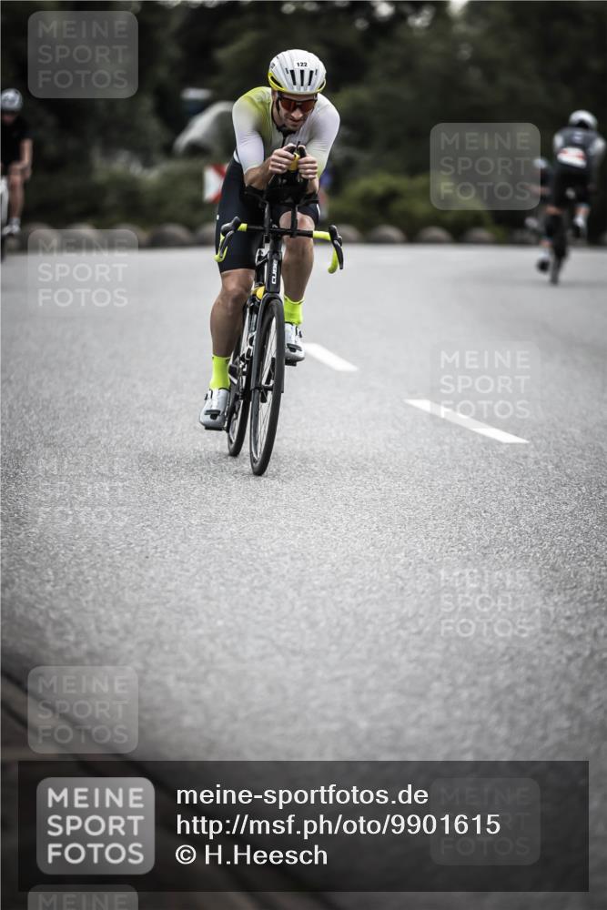 21.06.2026 - 29. Vierlanden-Triathlon H.Heesch http://msf.ph/oto/9901615 21.06.2026 09:35:49 Radfahren 105, 122, 161, 198, 270, 279 meine-sportfotos.de