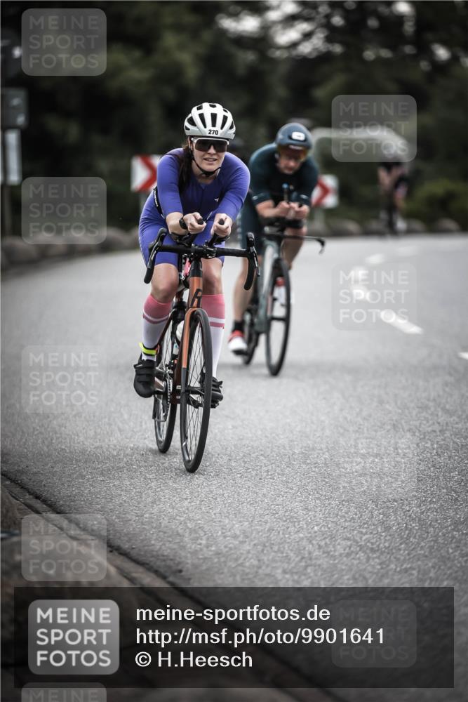 21.06.2026 - 29. Vierlanden-Triathlon H.Heesch http://msf.ph/oto/9901641 21.06.2026 09:35:55 Radfahren 75, 86, 90, 105, 161, 176, 198, 200, 270, 279 meine-sportfotos.de