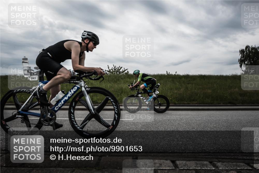 21.06.2026 - 29. Vierlanden-Triathlon H.Heesch http://msf.ph/oto/9901653 21.06.2026 09:27:43 Radfahren 135, 180, 243, 259 meine-sportfotos.de