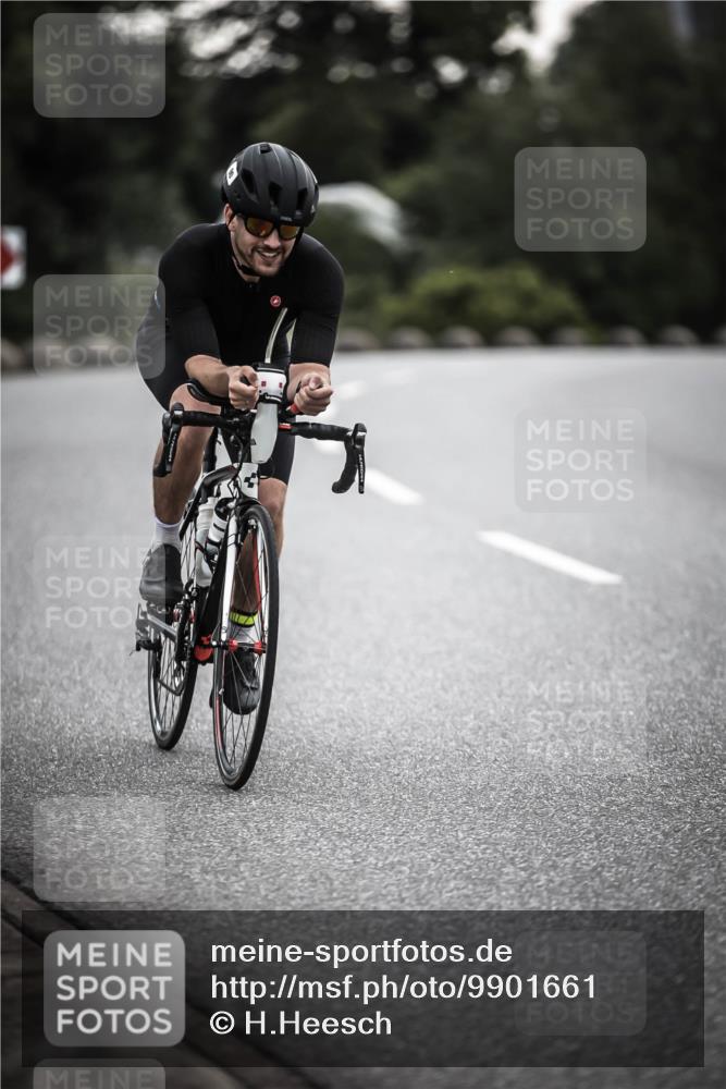 21.06.2026 - 29. Vierlanden-Triathlon H.Heesch http://msf.ph/oto/9901661 21.06.2026 09:36:00 Radfahren 75, 86, 90, 176, 200 meine-sportfotos.de