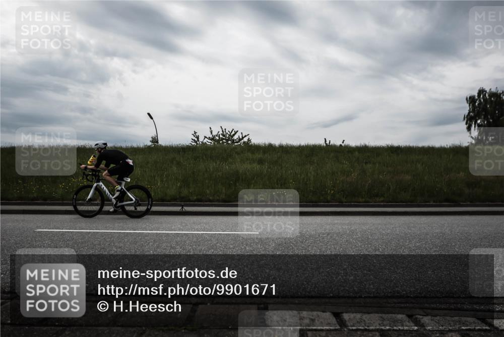 21.06.2026 - 29. Vierlanden-Triathlon H.Heesch http://msf.ph/oto/9901671 21.06.2026 09:28:30 Radfahren 151 meine-sportfotos.de