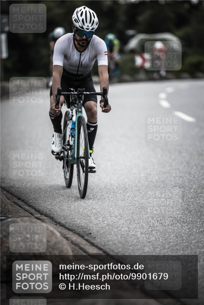 21.06.2026 - 29. Vierlanden-Triathlon H.Heesch http://msf.ph/oto/9901679 21.06.2026 09:36:12 Radfahren 6, 130, 135, 180 meine-sportfotos.de