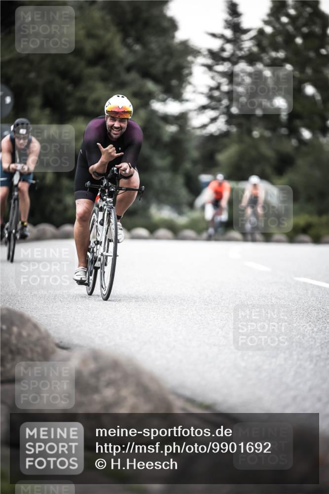 21.06.2026 - 29. Vierlanden-Triathlon H.Heesch http://msf.ph/oto/9901692 21.06.2026 10:12:12 Radfahren 39, 357, 359, 454 meine-sportfotos.de