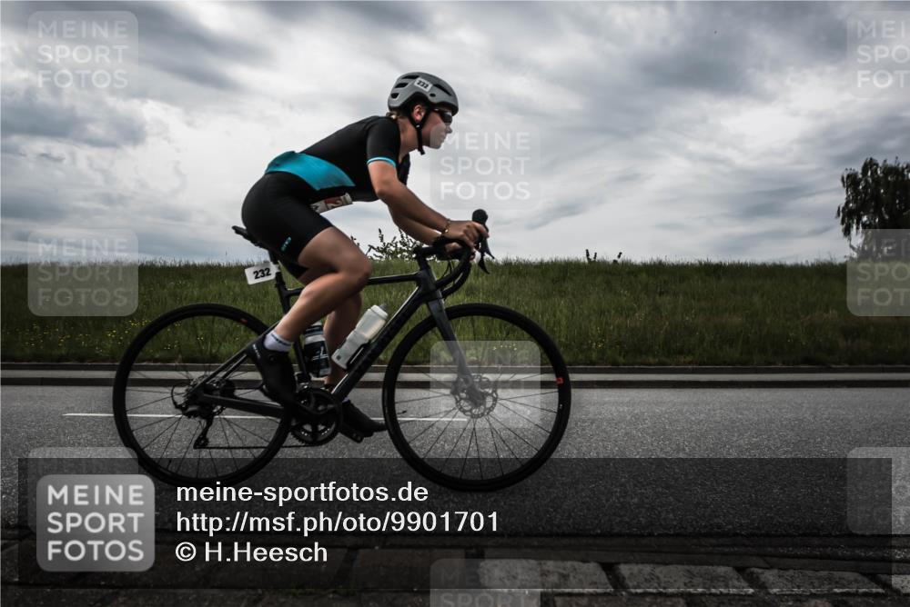 21.06.2026 - 29. Vierlanden-Triathlon H.Heesch http://msf.ph/oto/9901701 21.06.2026 09:30:08 Radfahren 59, 82, 109, 163, 174, 232, 276 meine-sportfotos.de