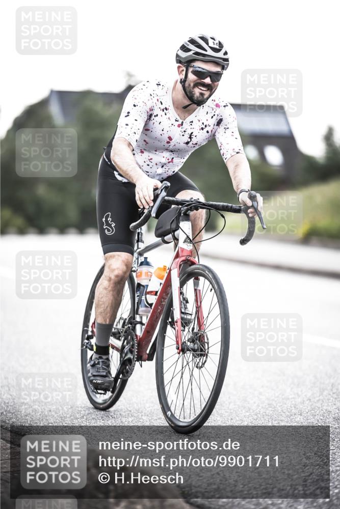 21.06.2026 - 29. Vierlanden-Triathlon H.Heesch http://msf.ph/oto/9901711 21.06.2026 09:36:48 Radfahren 18 meine-sportfotos.de