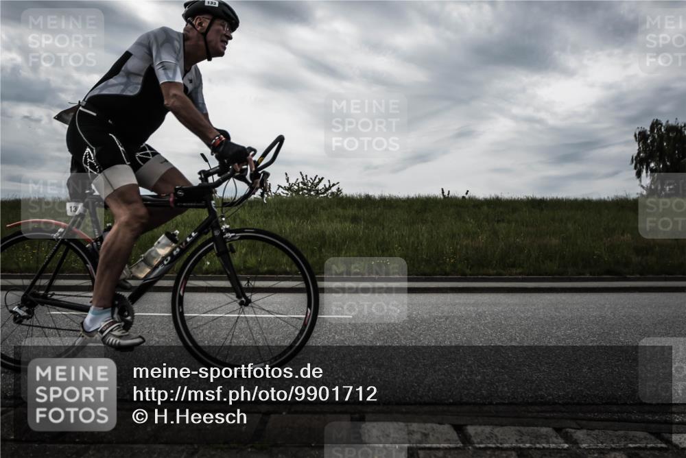 21.06.2026 - 29. Vierlanden-Triathlon H.Heesch http://msf.ph/oto/9901712 21.06.2026 09:30:22 Radfahren 80, 118, 133, 246 meine-sportfotos.de
