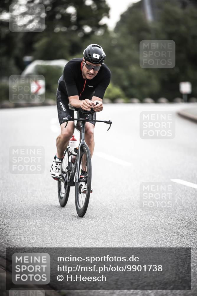 21.06.2026 - 29. Vierlanden-Triathlon H.Heesch http://msf.ph/oto/9901738 21.06.2026 09:37:48 Radfahren 5, 30, 69, 195, 240 meine-sportfotos.de