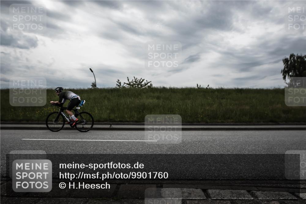 21.06.2026 - 29. Vierlanden-Triathlon H.Heesch http://msf.ph/oto/9901760 21.06.2026 09:31:11 Radfahren 2, 115, 124, 167, 245 meine-sportfotos.de
