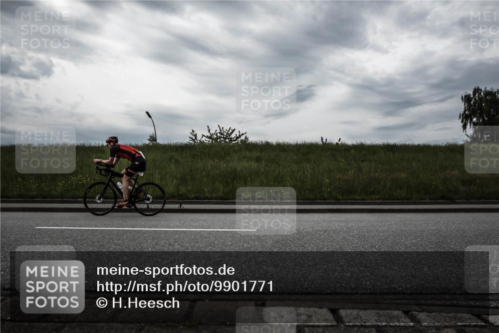 21.06.2026 - 29. Vierlanden-Triathlon H.Heesch http://msf.ph/oto/9901771 21.06.2026 09:31:38 Radfahren 165, 171 meine-sportfotos.de