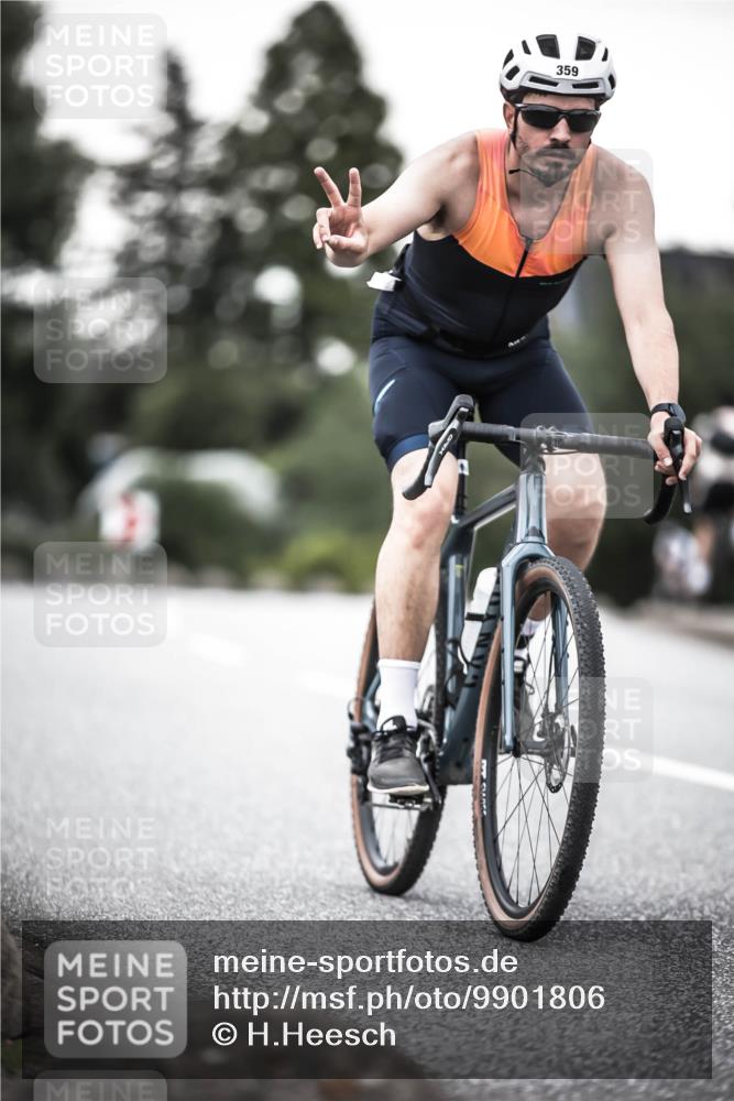 21.06.2026 - 29. Vierlanden-Triathlon H.Heesch http://msf.ph/oto/9901806 21.06.2026 10:12:19 Radfahren 96, 357, 359 meine-sportfotos.de