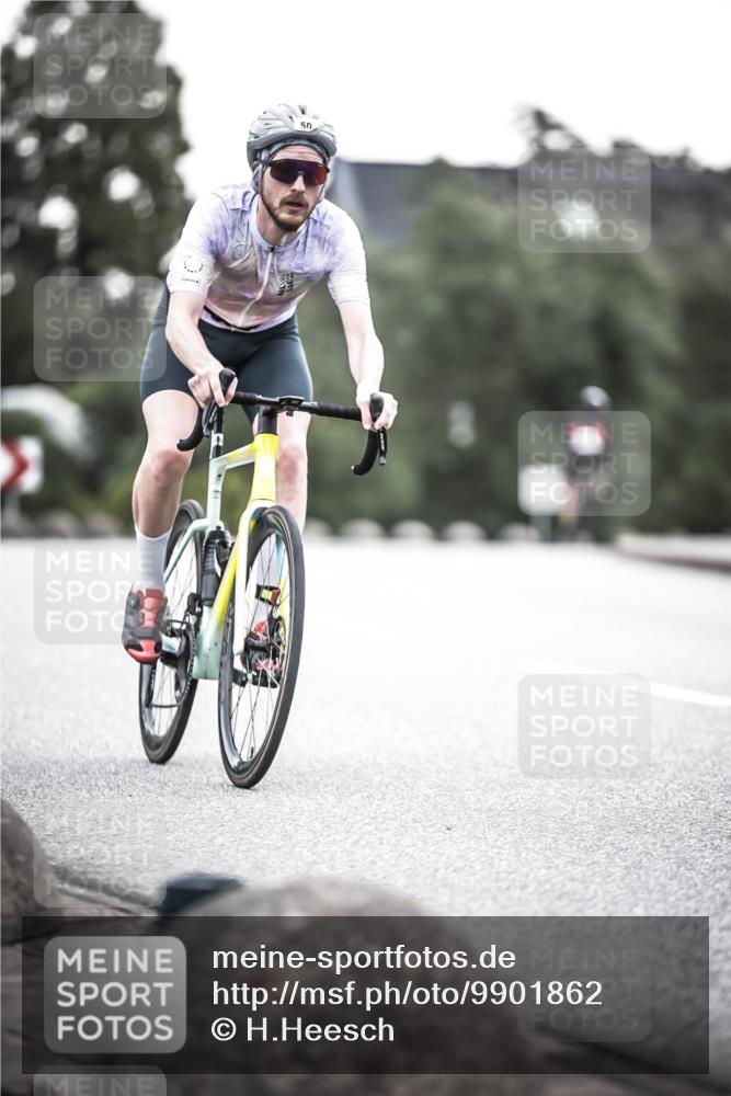 21.06.2026 - 29. Vierlanden-Triathlon H.Heesch http://msf.ph/oto/9901862 21.06.2026 09:40:27 Radfahren 50, 116 meine-sportfotos.de
