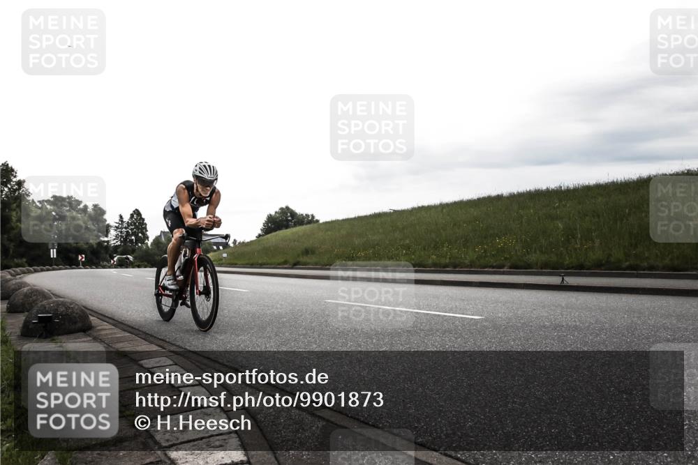 21.06.2026 - 29. Vierlanden-Triathlon H.Heesch http://msf.ph/oto/9901873 21.06.2026 09:27:10 Radfahren 84, 169, 198 meine-sportfotos.de
