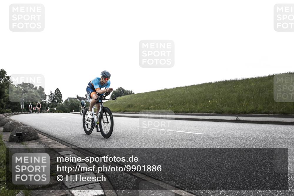 21.06.2026 - 29. Vierlanden-Triathlon H.Heesch http://msf.ph/oto/9901886 21.06.2026 09:27:19 Radfahren 27, 43, 56, 139, 179 meine-sportfotos.de
