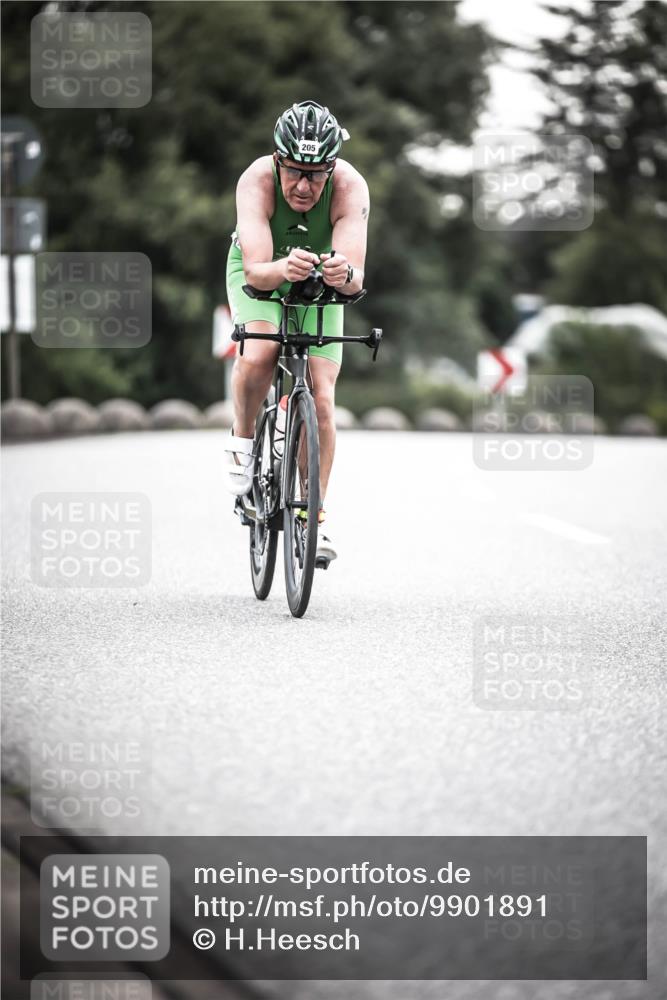 21.06.2026 - 29. Vierlanden-Triathlon H.Heesch http://msf.ph/oto/9901891 21.06.2026 09:41:33 Radfahren 146, 205 meine-sportfotos.de
