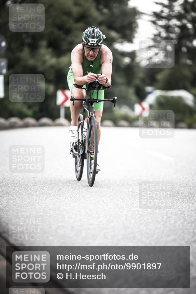 21.06.2026 - 29. Vierlanden-Triathlon H.Heesch http://msf.ph/oto/9901897 21.06.2026 09:41:34 Radfahren 146, 205 meine-sportfotos.de