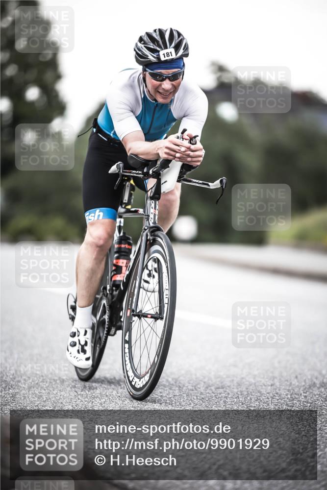 21.06.2026 - 29. Vierlanden-Triathlon H.Heesch http://msf.ph/oto/9901929 21.06.2026 10:12:28 Radfahren 181, 256 meine-sportfotos.de
