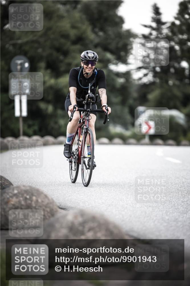 21.06.2026 - 29. Vierlanden-Triathlon H.Heesch http://msf.ph/oto/9901943 21.06.2026 10:12:41 Radfahren 245 meine-sportfotos.de