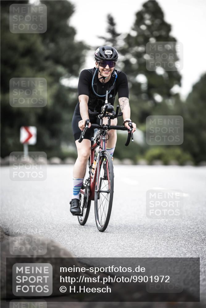 21.06.2026 - 29. Vierlanden-Triathlon H.Heesch http://msf.ph/oto/9901972 21.06.2026 10:12:41 Radfahren 245 meine-sportfotos.de