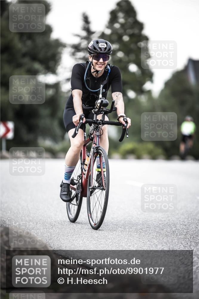 21.06.2026 - 29. Vierlanden-Triathlon H.Heesch http://msf.ph/oto/9901977 21.06.2026 10:12:41 Radfahren 245 meine-sportfotos.de