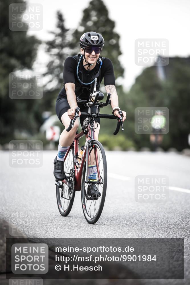 21.06.2026 - 29. Vierlanden-Triathlon H.Heesch http://msf.ph/oto/9901984 21.06.2026 10:12:42 Radfahren 245 meine-sportfotos.de