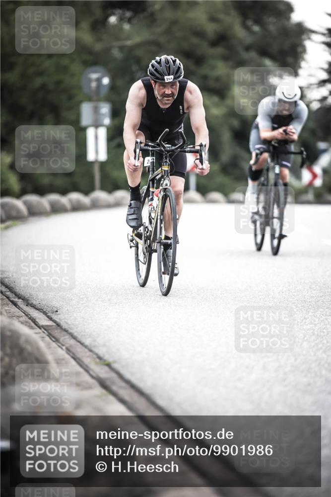 21.06.2026 - 29. Vierlanden-Triathlon H.Heesch http://msf.ph/oto/9901986 21.06.2026 09:43:02 Radfahren 9, 204, 242 meine-sportfotos.de