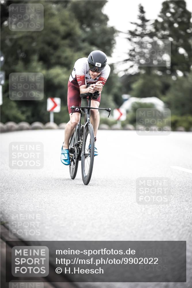 21.06.2026 - 29. Vierlanden-Triathlon H.Heesch http://msf.ph/oto/9902022 21.06.2026 09:43:37 Radfahren 60, 192, 287 meine-sportfotos.de