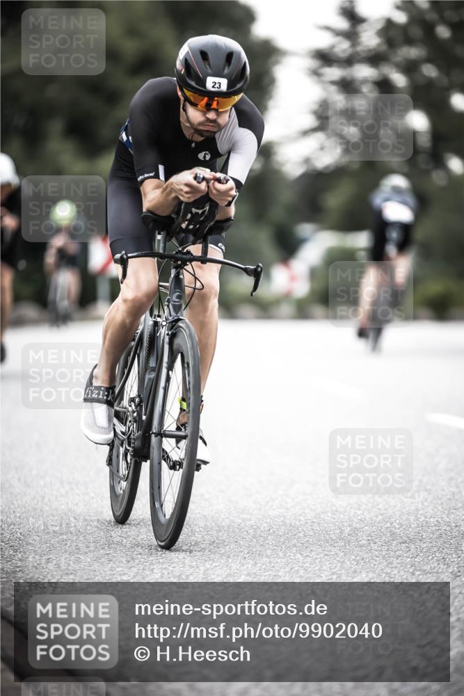 21.06.2026 - 29. Vierlanden-Triathlon H.Heesch http://msf.ph/oto/9902040 21.06.2026 09:43:54 Radfahren 23, 33, 101, 111, 178, 211, 216 meine-sportfotos.de