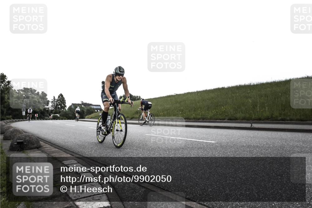 21.06.2026 - 29. Vierlanden-Triathlon H.Heesch http://msf.ph/oto/9902050 21.06.2026 09:32:11 Radfahren 48, 131, 205, 220, 275 meine-sportfotos.de