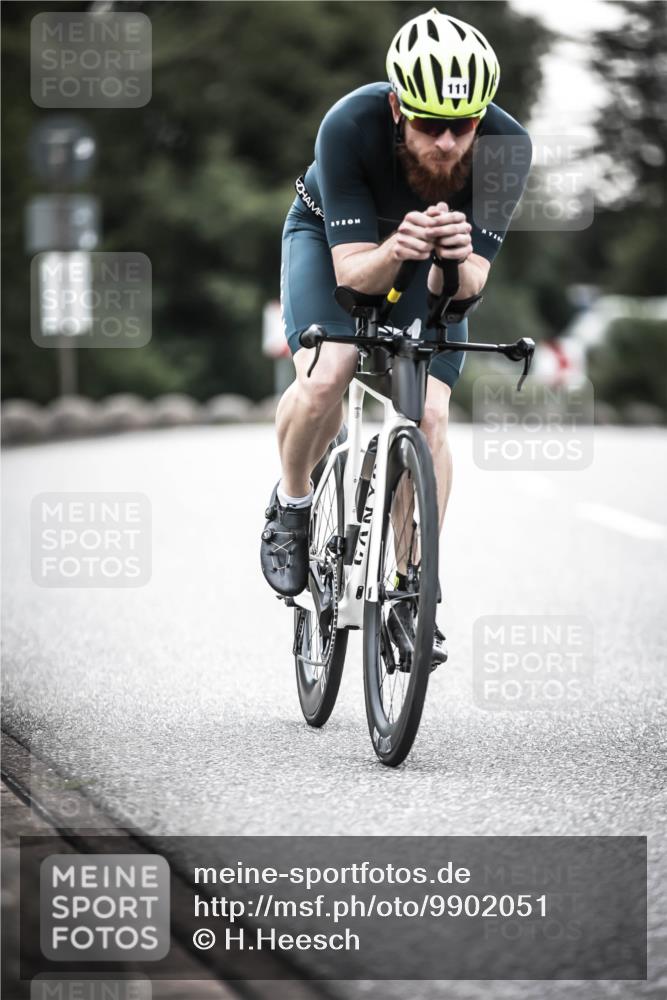21.06.2026 - 29. Vierlanden-Triathlon H.Heesch http://msf.ph/oto/9902051 21.06.2026 09:43:58 Radfahren 111, 178, 216 meine-sportfotos.de
