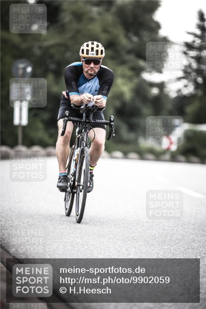 21.06.2026 - 29. Vierlanden-Triathlon H.Heesch http://msf.ph/oto/9902059 21.06.2026 09:44:24 Radfahren 63, 74, 183, 190, 302 meine-sportfotos.de