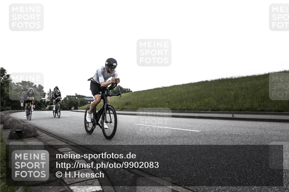 21.06.2026 - 29. Vierlanden-Triathlon H.Heesch http://msf.ph/oto/9902083 21.06.2026 09:33:57 Radfahren 40, 47, 96, 101, 187 meine-sportfotos.de