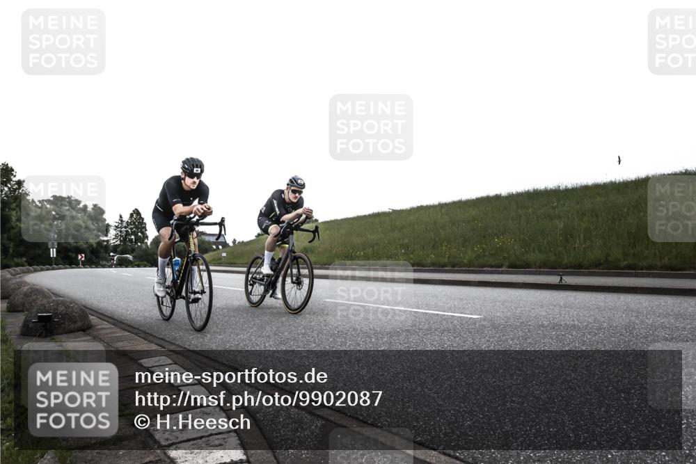 21.06.2026 - 29. Vierlanden-Triathlon H.Heesch http://msf.ph/oto/9902087 21.06.2026 09:33:57 Radfahren 40, 47, 96, 101, 187 meine-sportfotos.de