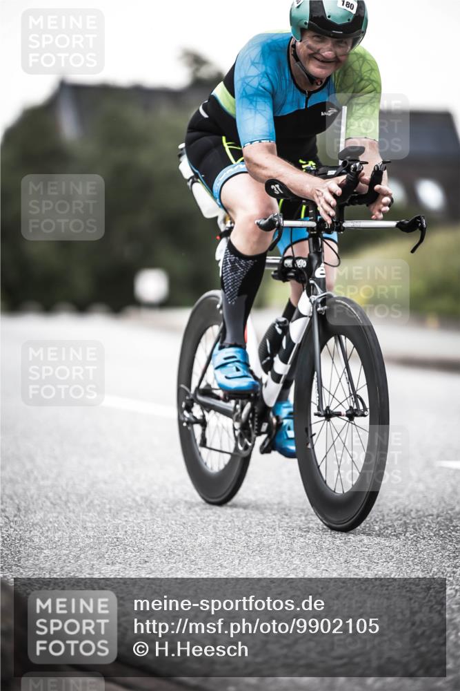 21.06.2026 - 29. Vierlanden-Triathlon H.Heesch http://msf.ph/oto/9902105 21.06.2026 10:13:04 Radfahren 36, 48, 70, 180, 232, 429 meine-sportfotos.de