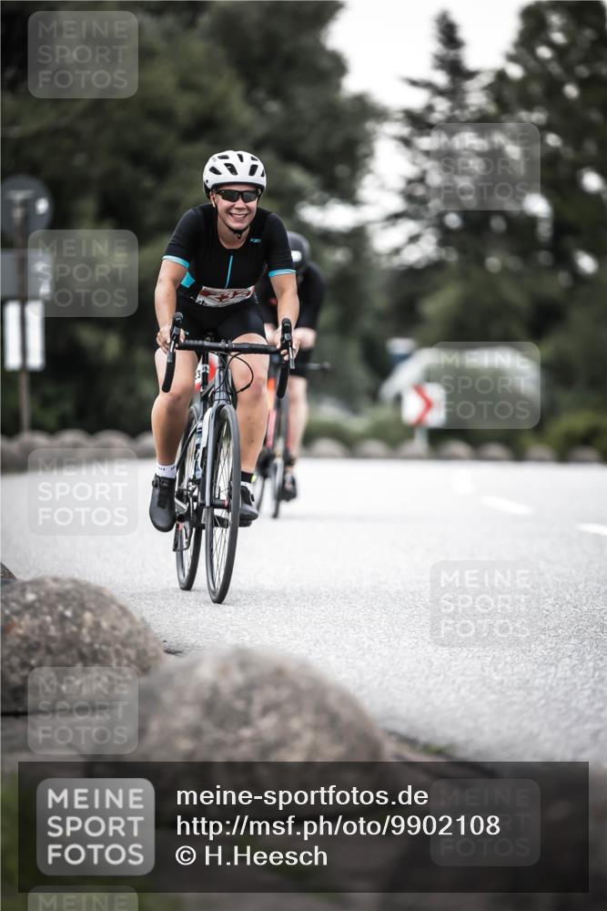 21.06.2026 - 29. Vierlanden-Triathlon H.Heesch http://msf.ph/oto/9902108 21.06.2026 10:13:06 Radfahren 36, 48, 70, 180, 232, 275, 429 meine-sportfotos.de