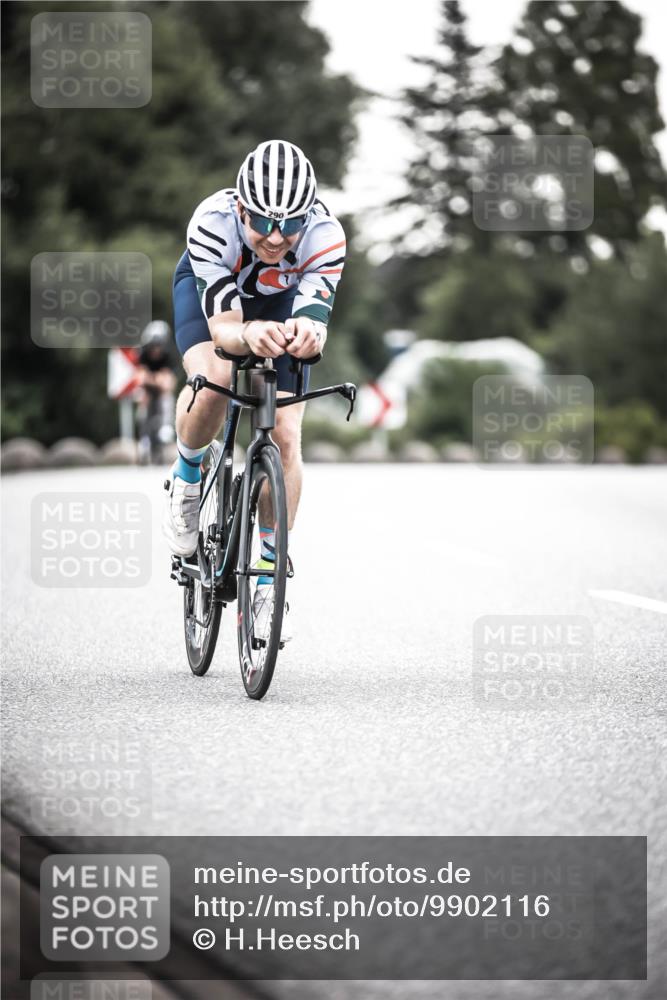 21.06.2026 - 29. Vierlanden-Triathlon H.Heesch http://msf.ph/oto/9902116 21.06.2026 09:45:18 Radfahren 79, 200, 261, 268, 290 meine-sportfotos.de