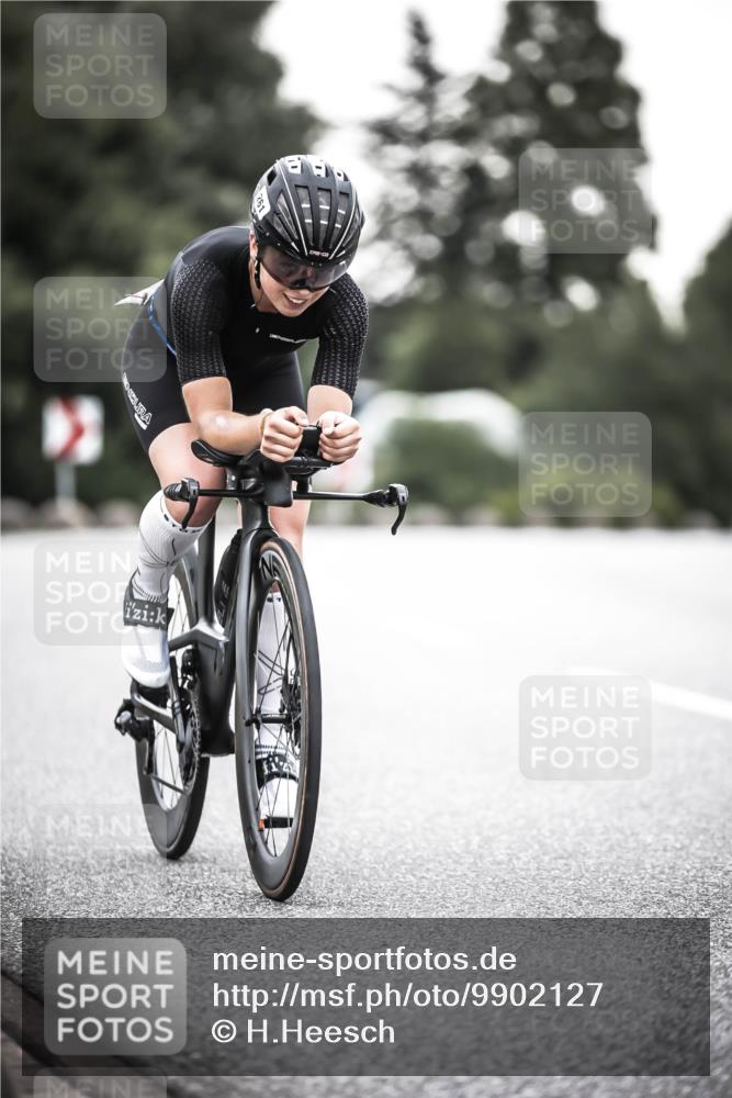 21.06.2026 - 29. Vierlanden-Triathlon H.Heesch http://msf.ph/oto/9902127 21.06.2026 09:45:22 Radfahren 79, 261, 268 meine-sportfotos.de