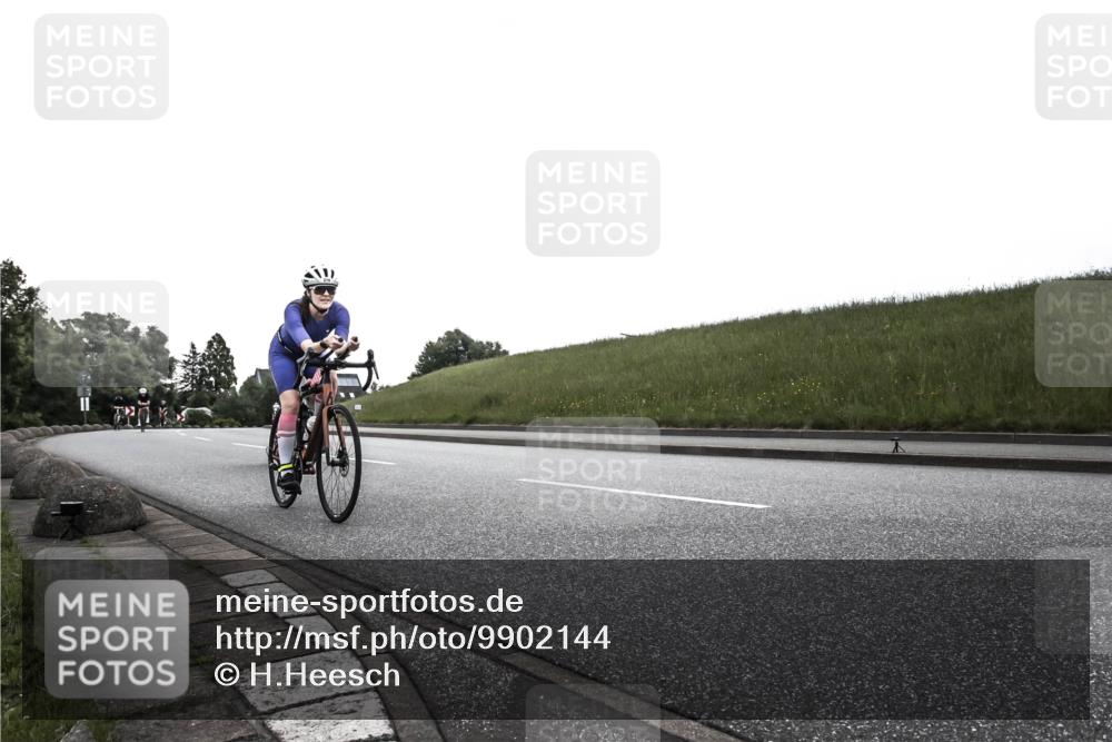 21.06.2026 - 29. Vierlanden-Triathlon H.Heesch http://msf.ph/oto/9902144 21.06.2026 09:35:57 Radfahren 86, 90, 161, 176, 198, 200, 270, 279 meine-sportfotos.de