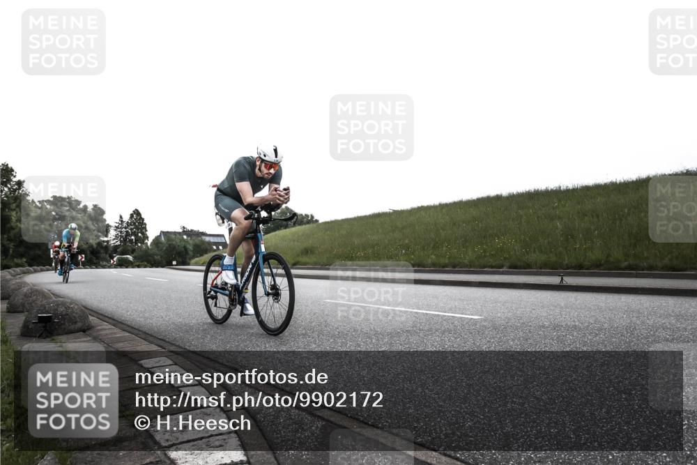 21.06.2026 - 29. Vierlanden-Triathlon H.Heesch http://msf.ph/oto/9902172 21.06.2026 09:36:16 Radfahren 6, 130, 135, 180 meine-sportfotos.de