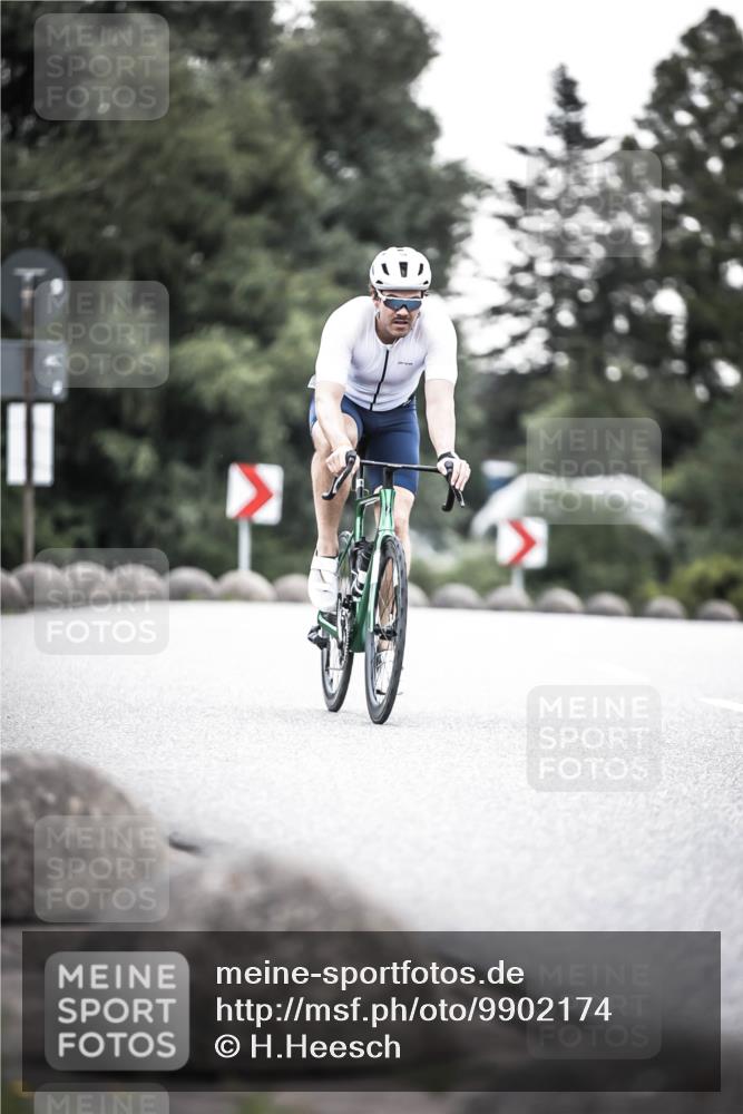 21.06.2026 - 29. Vierlanden-Triathlon H.Heesch http://msf.ph/oto/9902174 21.06.2026 09:46:27 Radfahren 58, 164 meine-sportfotos.de